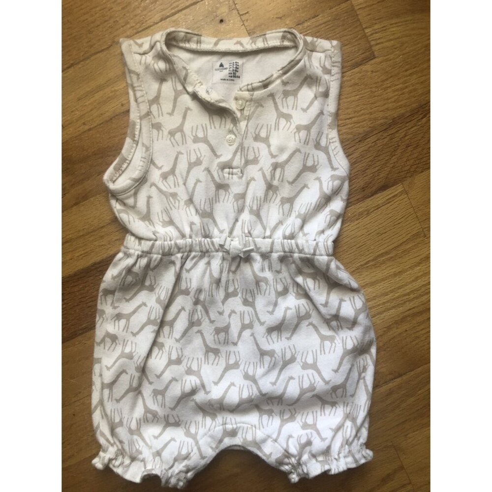 Gap 3-6 M sleeveless giraffe romper